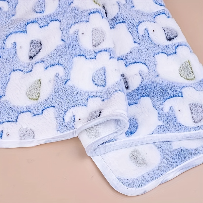 Soft and Cozy Cartoon Elephant - Christmas Throw Blanket บทวิจารณ์และราคา