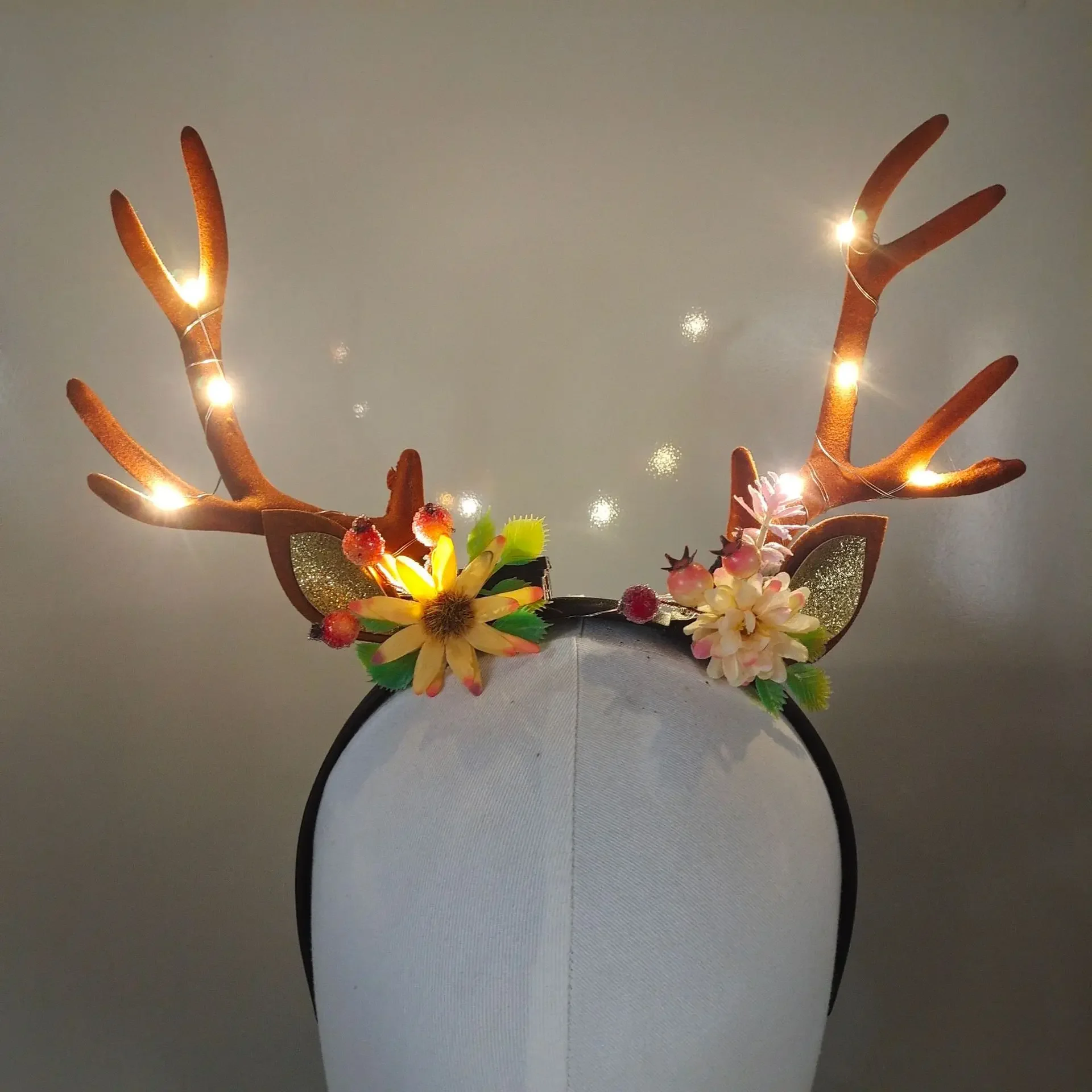 Women Girls Light Up Glowing R - Reindeer Antlers Headband บทวิจารณ์และราคา