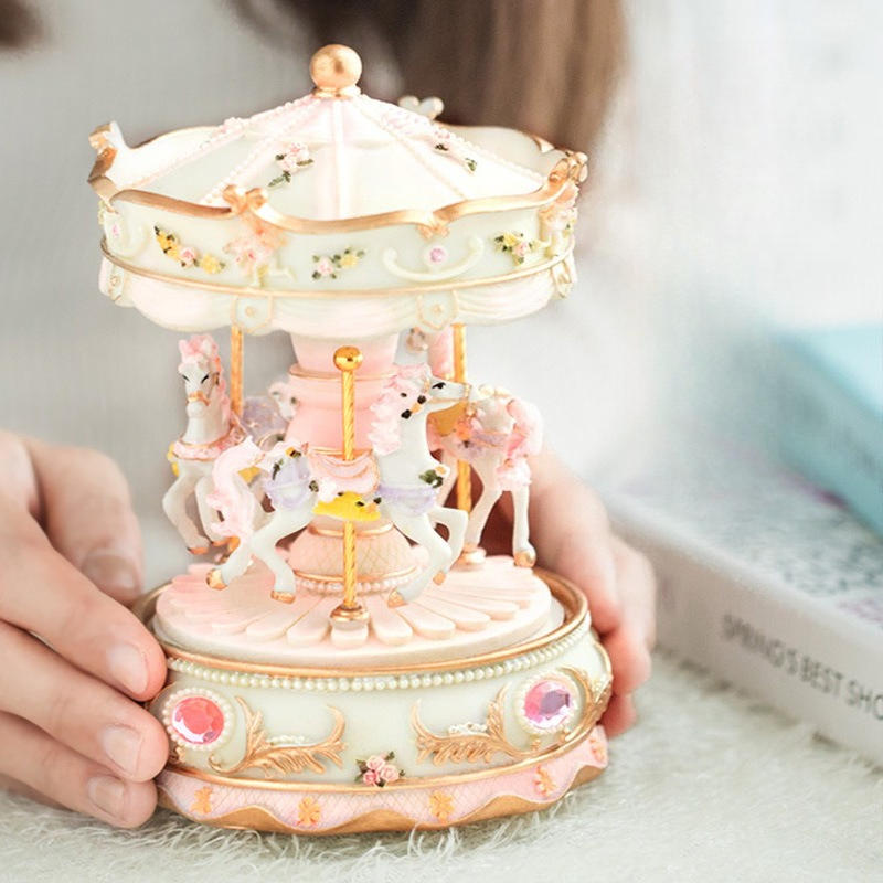 Handmade Resin Carousel Music  - Snow Globe Musical บทวิจารณ์และราคา